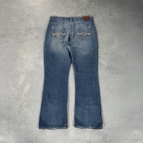 Maurices Flare Jeans Medium Wash Bootcut Denim - Size: 9/10 Short - Picture 7 of 9